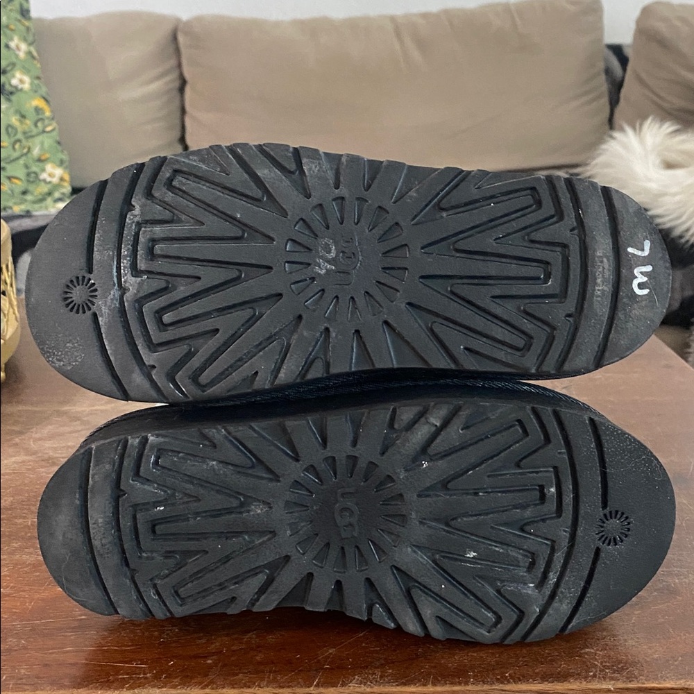 UGG BOOTIES - image 9